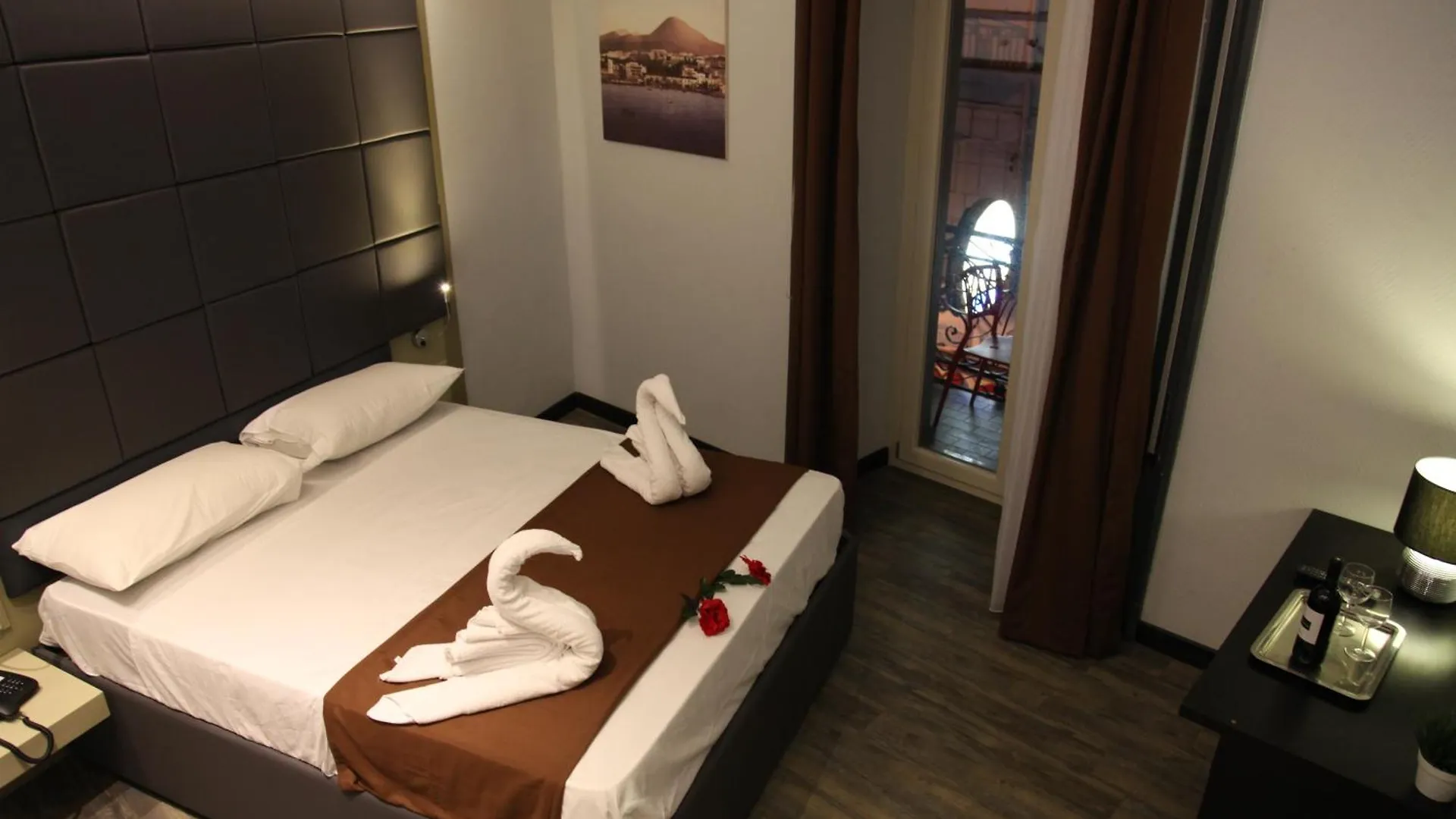 Bed & Breakfast Dolce Vita Rooms Naples Italy