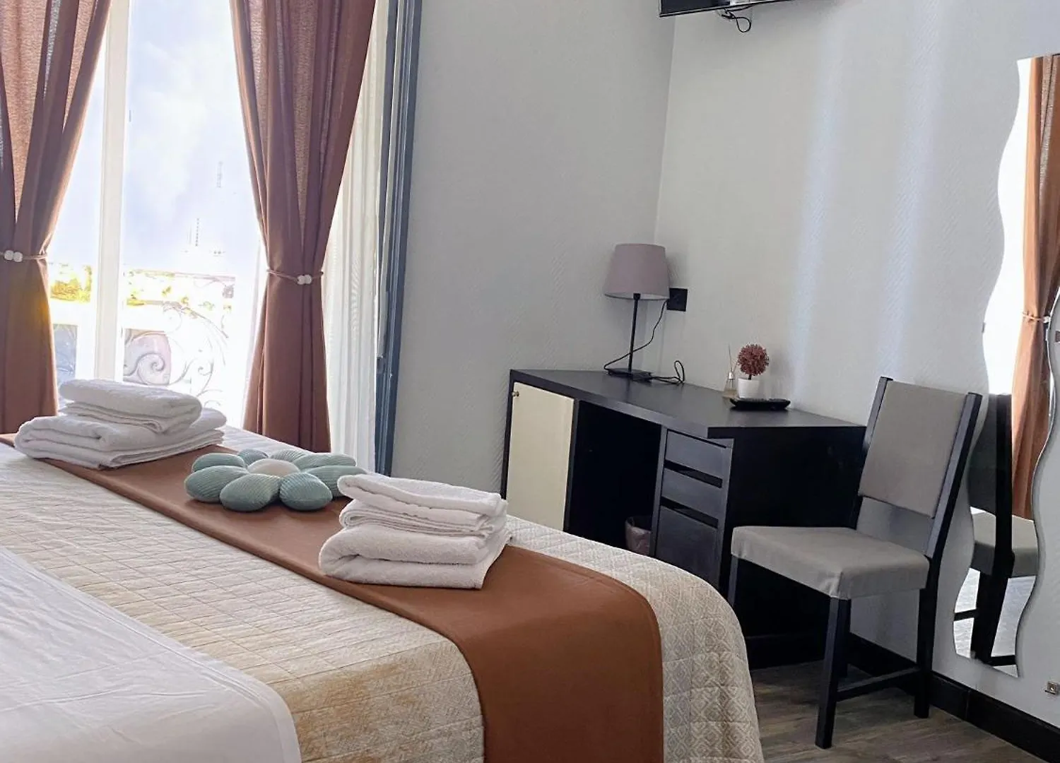 Bed & Breakfast Dolce Vita Rooms Naples