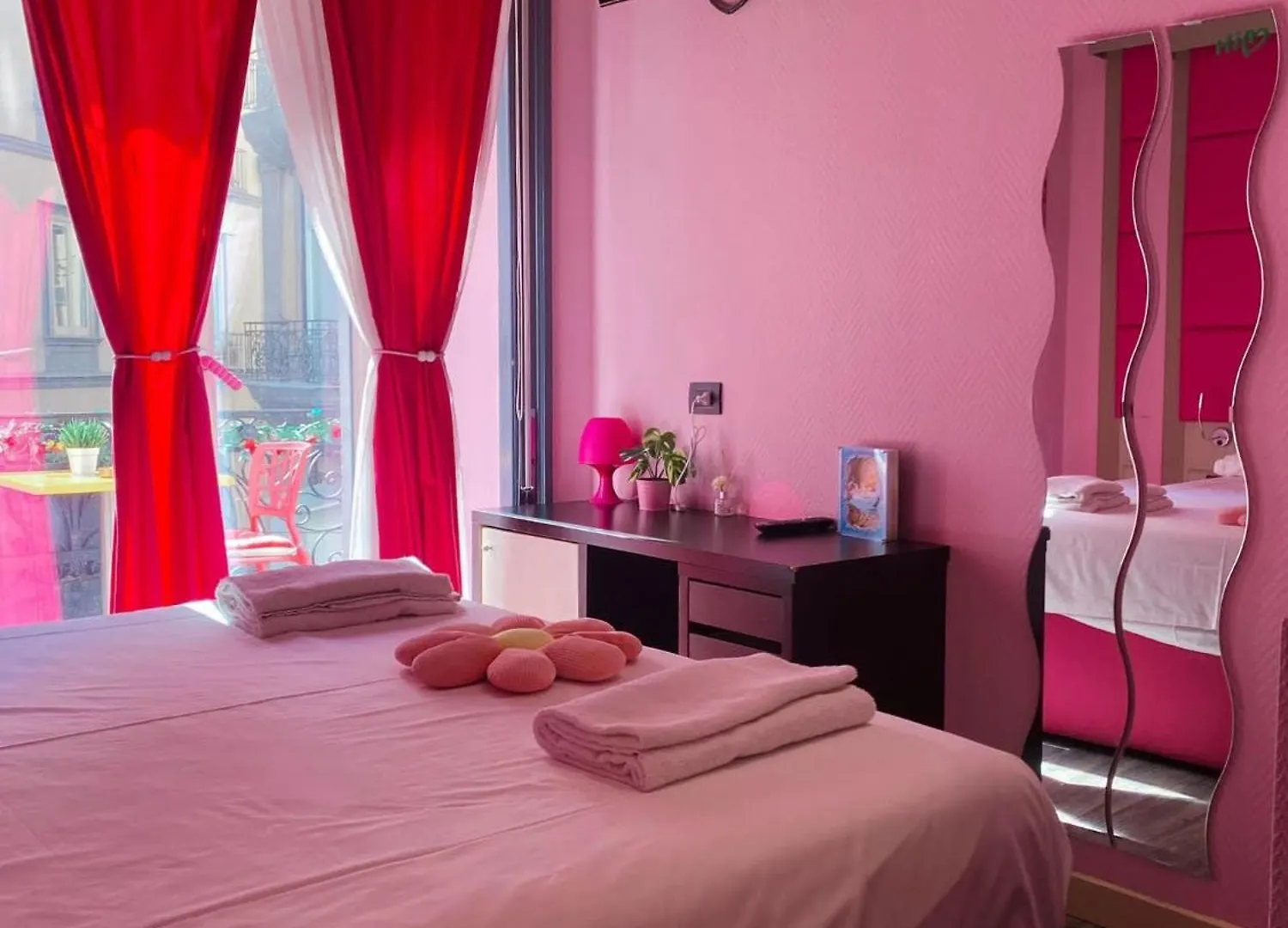 Dolce Vita Rooms Naples Bed & Breakfast