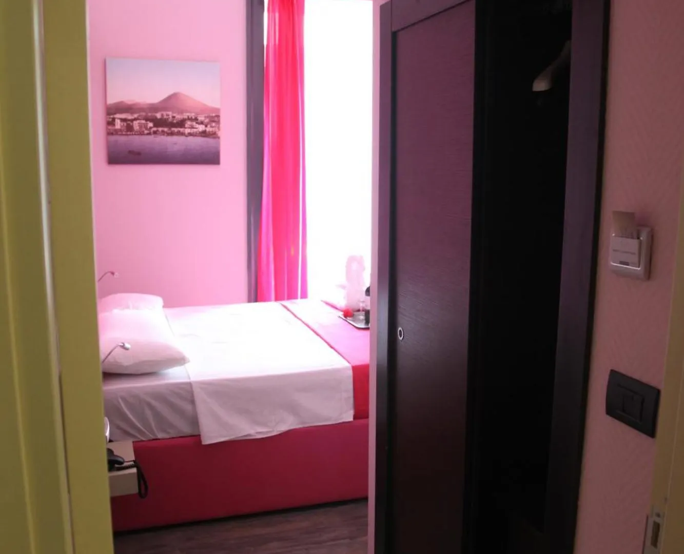 Dolce Vita Rooms Naples Italy