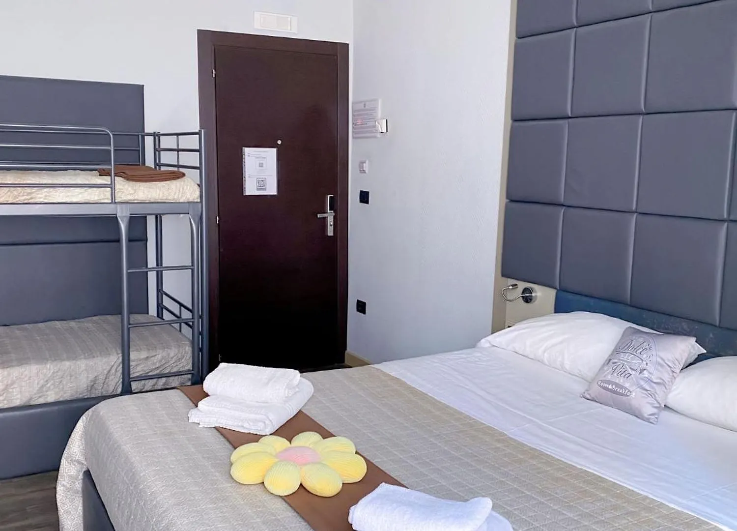 Bed & Breakfast Dolce Vita Rooms Naples